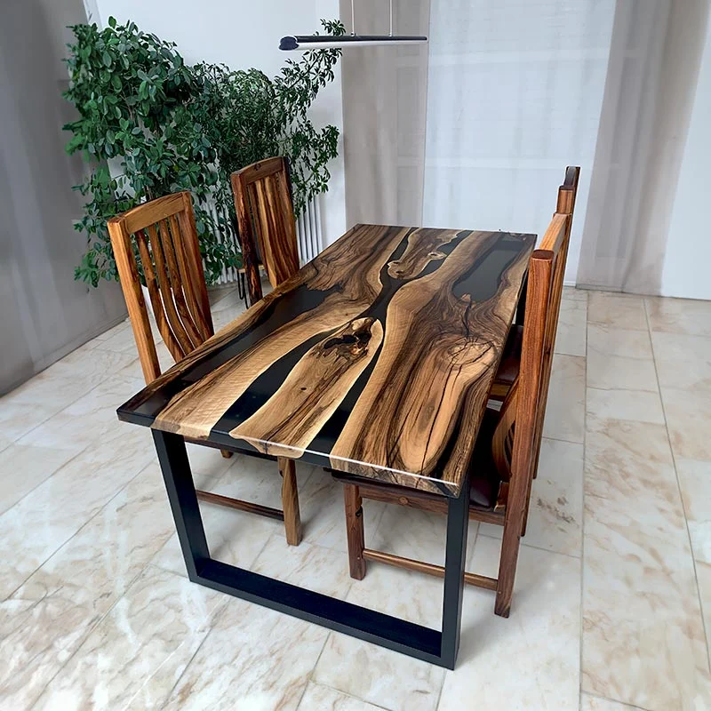 Esstisch Nussbaum mit Holzinseln | Modell Nussknacker