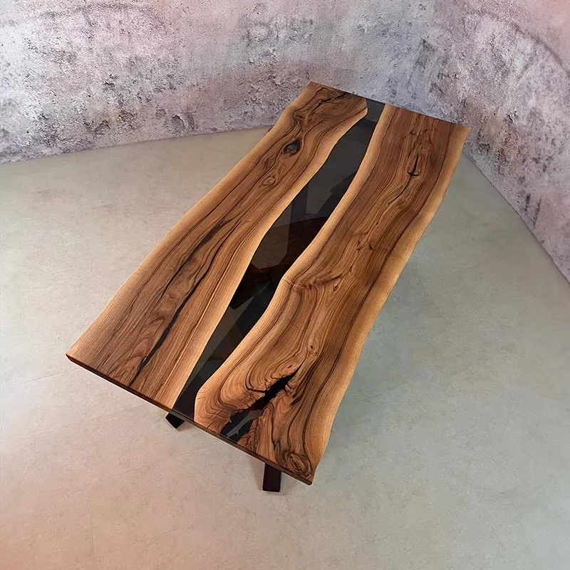 River Table aus Nussbaum | Modell Lermoos