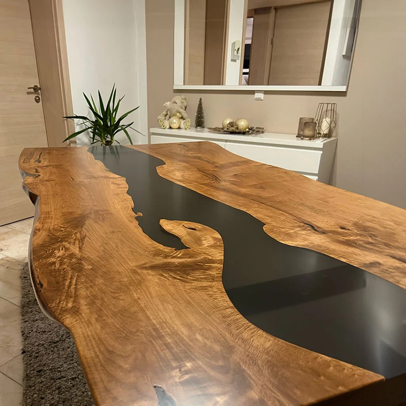 Epoxidharz Tisch aus Esche | Modell Hirschsprung