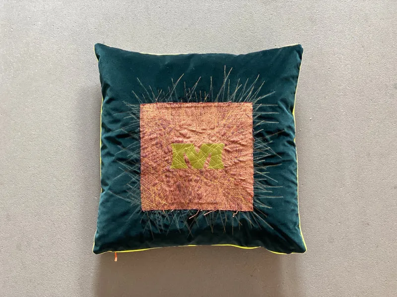 MORGEN - Cushion Palm
