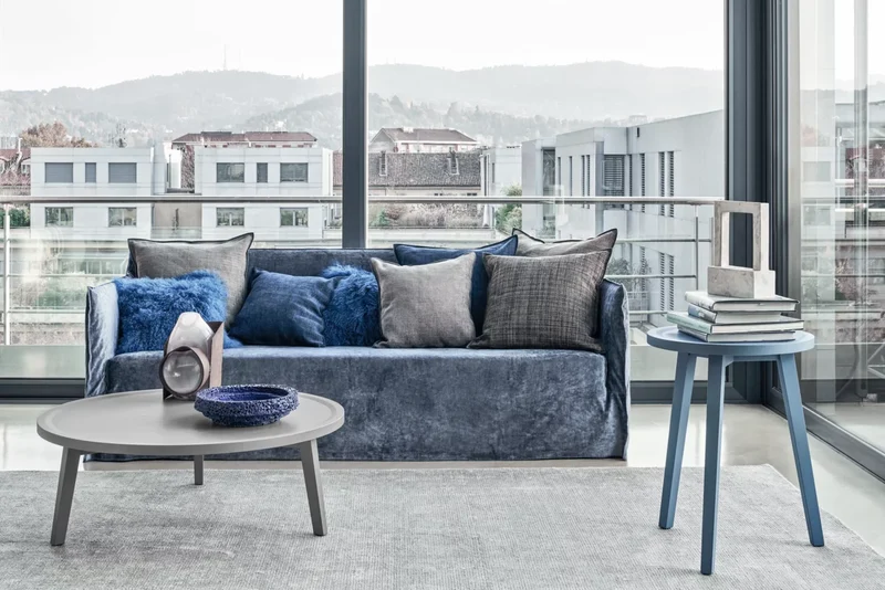 Ghost 10 Sofa