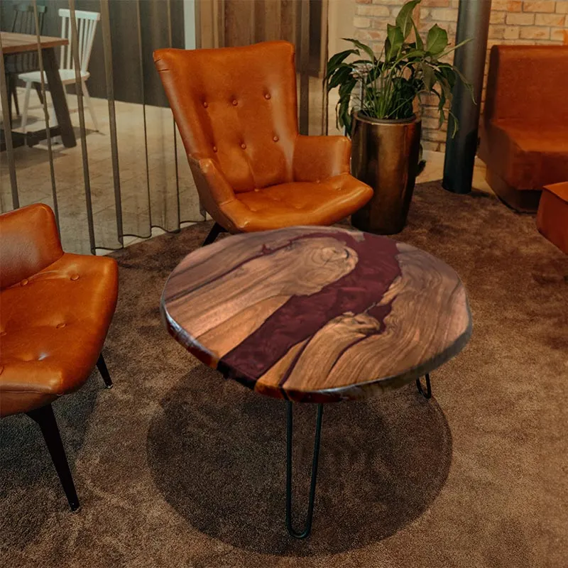 Couchtisch rund mit Naturkanten aus Nussbaum & Epoxidharz rot | Modell Titisee