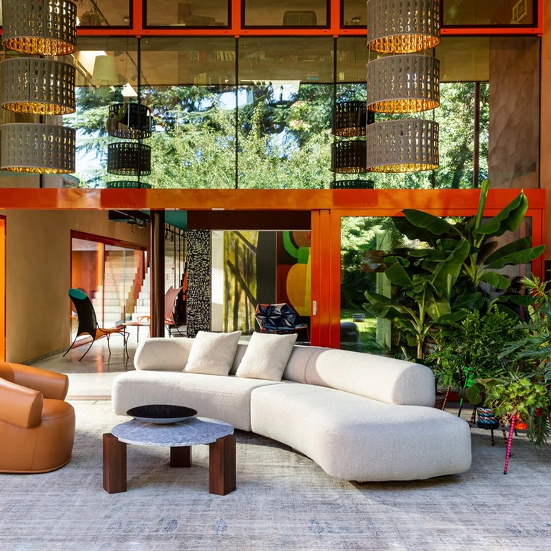 Gogan Sofa