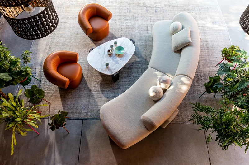 Gogan Sofa