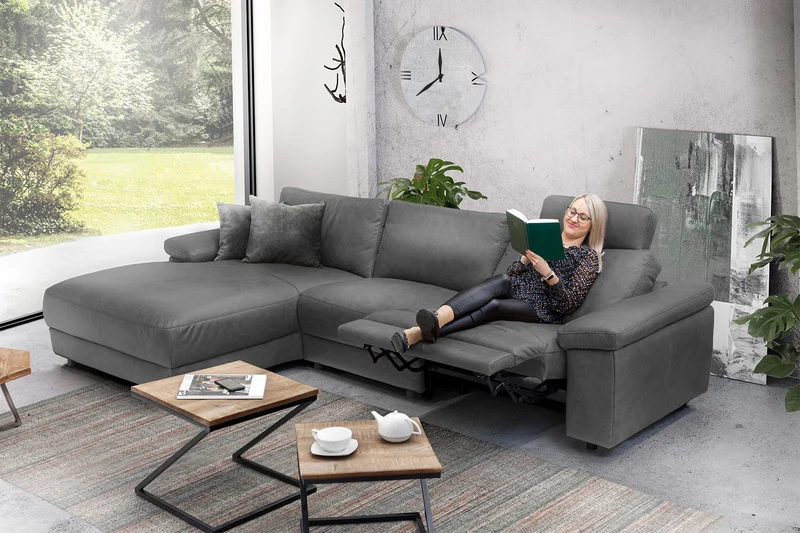 KAWOLA Sofa LOLA Ecksofa Stoff grau mit motorischer Relaxfunktion