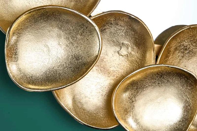 Dekorativer Design Spiegel CASCARA 73cm gold Metall Handarbeit