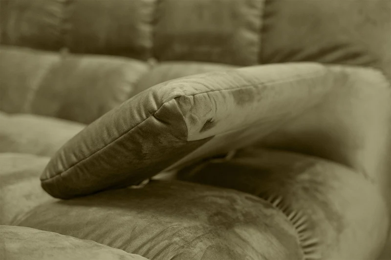 KAWOLA Big Sofa VIVIEN Velvet oliv
