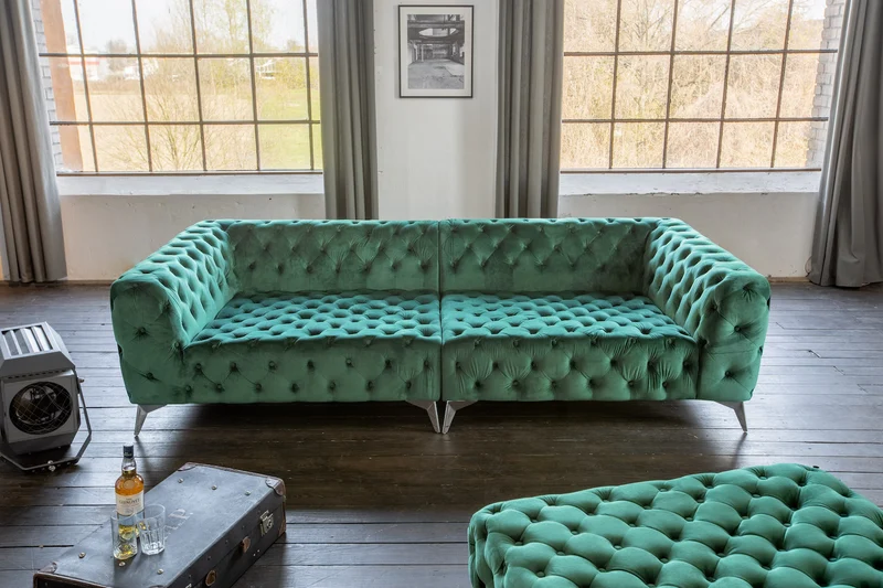 KAWOLA Set Big Sofa und Polsterhocker NARLA Chesterfield Velvet grün