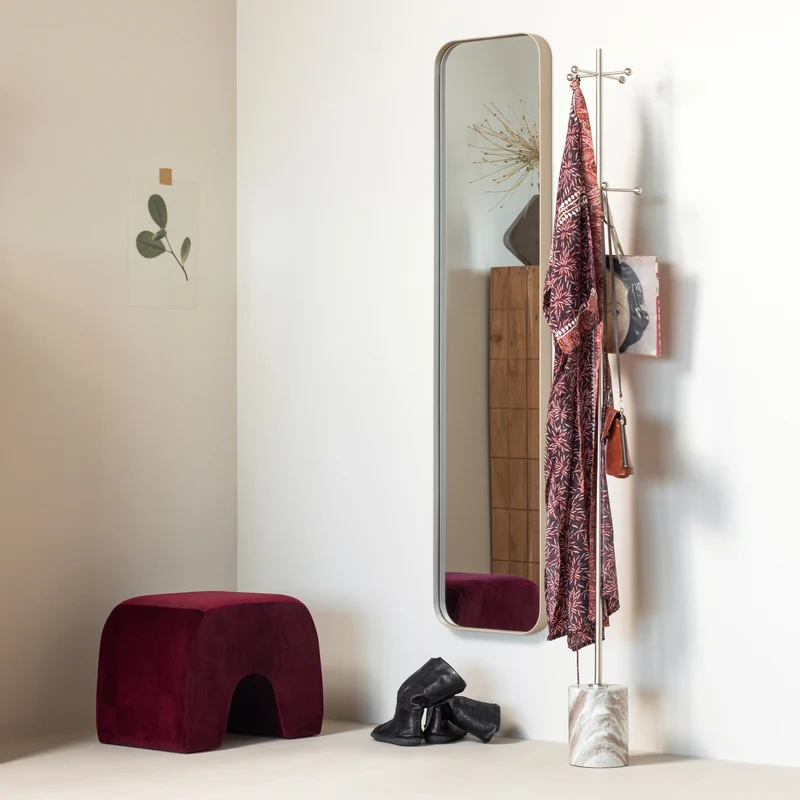 Lucen hocker samt Bordeauxrot