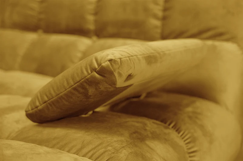 KAWOLA Big Sofa VIVIEN Velvet curry