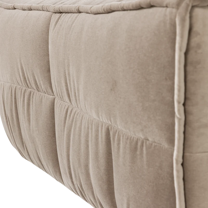 Cluster hocker samt warmes taupe