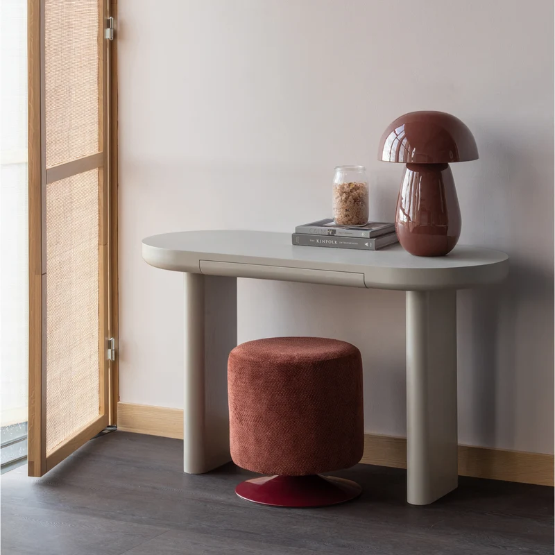 Islen hocker with drehfuss bouclé bordeauxrot