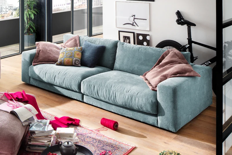 KAWOLA Sofa MADELINE 3-Sitzer Cord hellblau