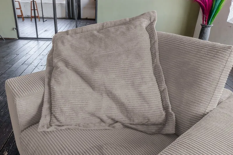 KAWOLA Flatterkissen MADELINE Cord taupe 75x75cm