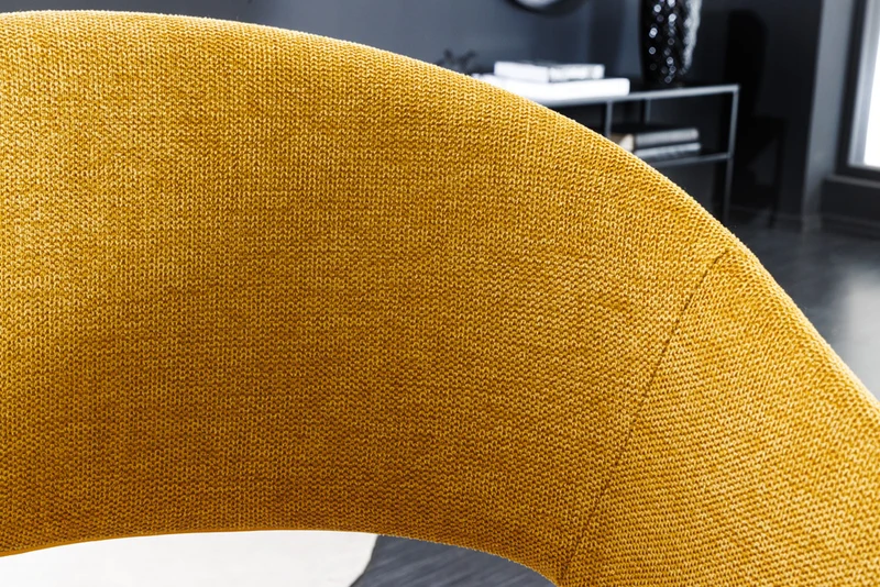 Design Stuhl DENMARK senfgelb schwarze Holzbeine
