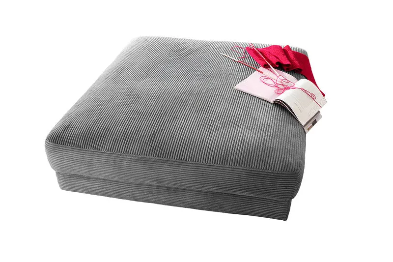 KAWOLA Big Hocker MADELINE Polsterhocker Cord grau