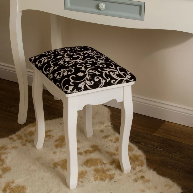 Romantischer Hocker LEAGUE schwarz