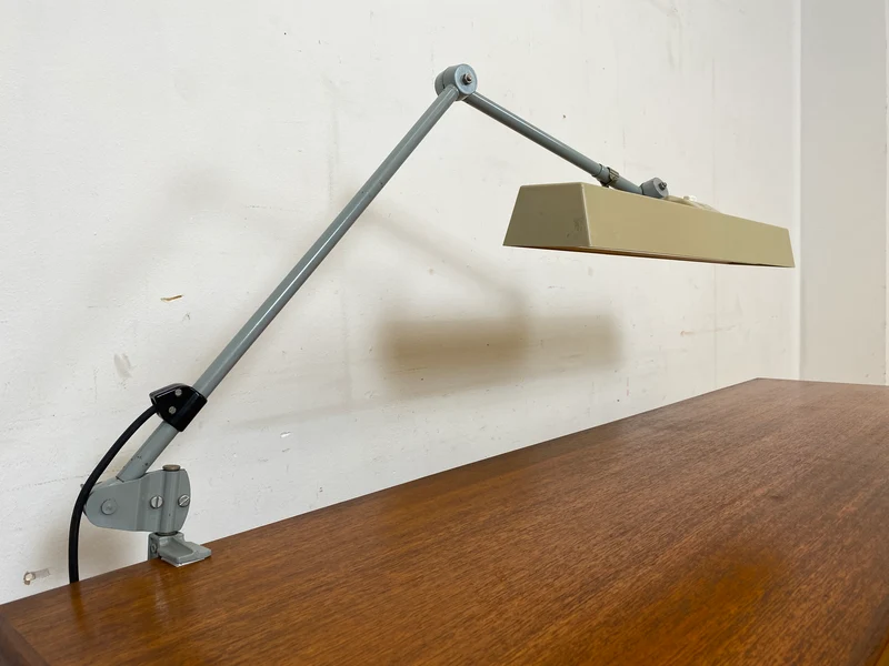 Kultige vollfunktionsfähige DDR Industrie Tischleuchte ILBA mit Gelenkarm I Lampe Leuchte Architektenlampe Schreibtischlampe Arbeitsleuchte Vintage Retro Werkstatt Ostalgie Design I