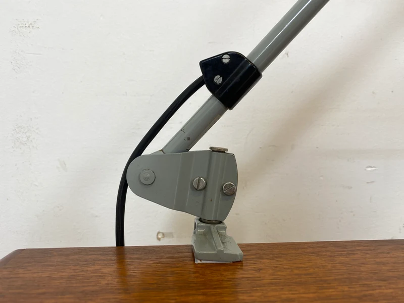 Kultige vollfunktionsfähige DDR Industrie Tischleuchte ILBA mit Gelenkarm I Lampe Leuchte Architektenlampe Schreibtischlampe Arbeitsleuchte Vintage Retro Werkstatt Ostalgie Design I