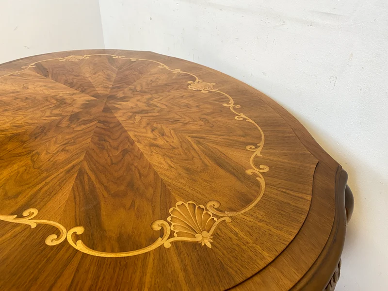 Wunderschöner und sehr gut erhaltener handverzierter Chippendale Couchtisch mit feinen Intarsien I Wohnzimmertisch Coffee Table Salontisch Sitzgarnitur Stilmöbel Vintage I