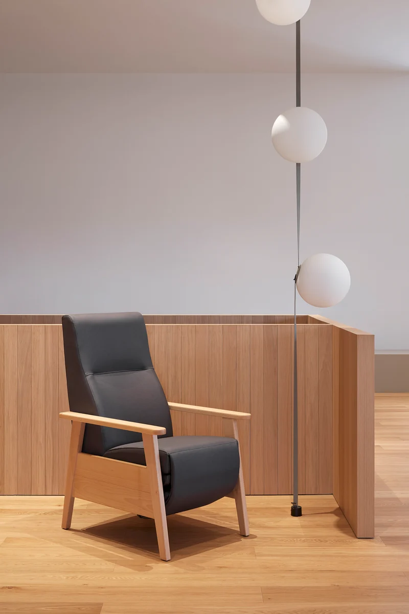 Premcare Pflegesessel IDA | ergonomischer Sessel - Mechanisch verstellbar