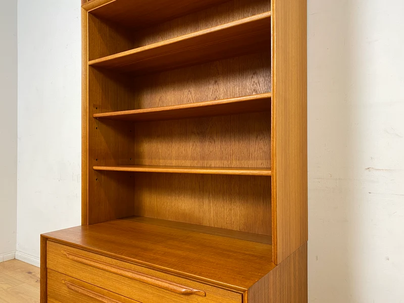 Hochwertiger Vintage Bücherschrank von Strobeck in skandinavischem Still mit Schubladen I Teakholz I Regal Bücherregal Holzregal Danish Design Mid-Century Vintage Teak I