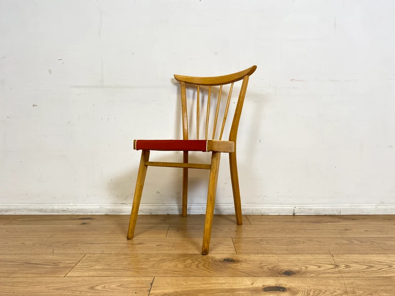 Formschöner und stabiler heller Mid-Century Sprossenstuhl aus Buchenholz mit rotem Kunstleder Sitz I Stuhl Holzstuhl Esszimmerstuhl Küchenstuhl 50er 60er Vintage I (Kopie)
