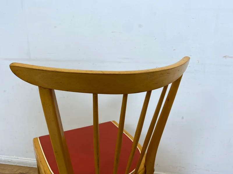 Formschöner und stabiler heller Mid-Century Sprossenstuhl aus Buchenholz mit rotem Kunstleder Sitz I Stuhl Holzstuhl Esszimmerstuhl Küchenstuhl 50er 60er Vintage I (Kopie)