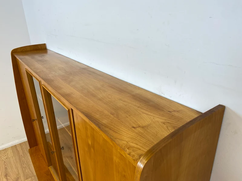 WMK I Stilvoller heller Mid-Century Wohnzimmerschrank mit Vitrine und Schubladen I Highboard Bücherschrank Büchervitrine Schrank Sideboard Glasvitrine 50er 60er Vintage I
