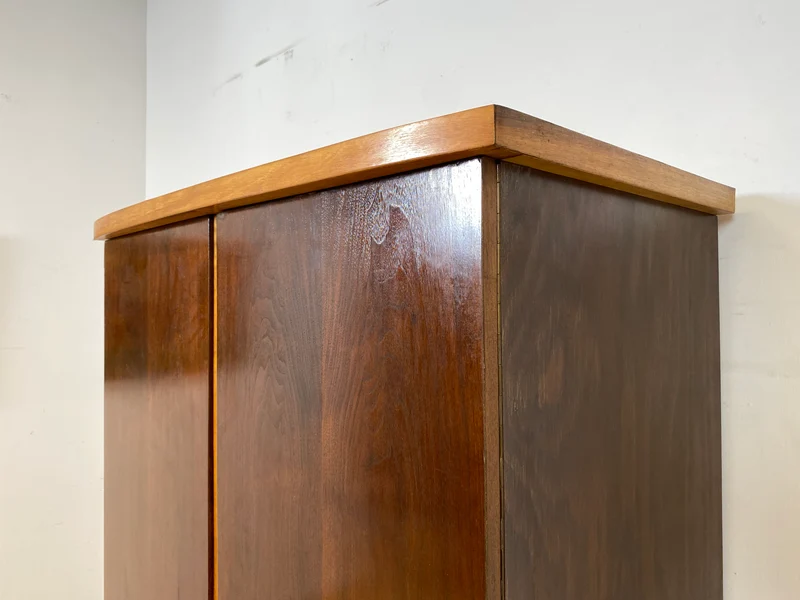 Besonders schöner dunkler Mid-Century Kleiderschrank mit perfekter Aufteilung I Schrank Wäscheschrank Kleiderschrank Wardrobe Garderobe Flurschrank 50er 60er Vintage I