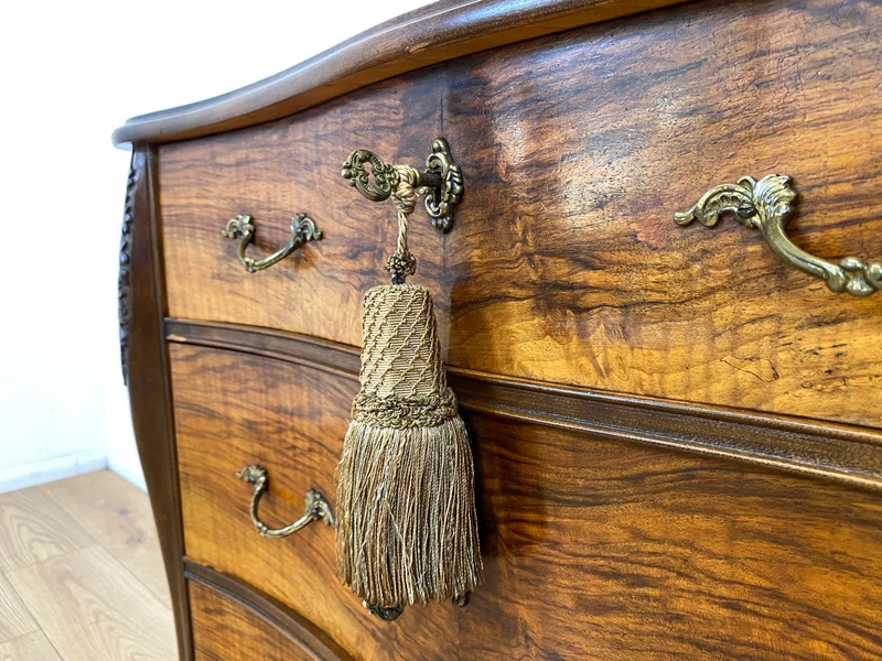 Elegante und hochwertige 60er Jahre Stilmöbel Kommode I Vollholz I mit Schubladen und Messinggriffen I Schrank Schubladenkommode Wäschekommode Barock Rokoko Vintage