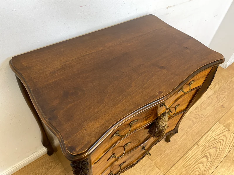 Elegante und hochwertige 60er Jahre Stilmöbel Kommode I Vollholz I mit Schubladen und Messinggriffen I Schrank Schubladenkommode Wäschekommode Barock Rokoko Vintage