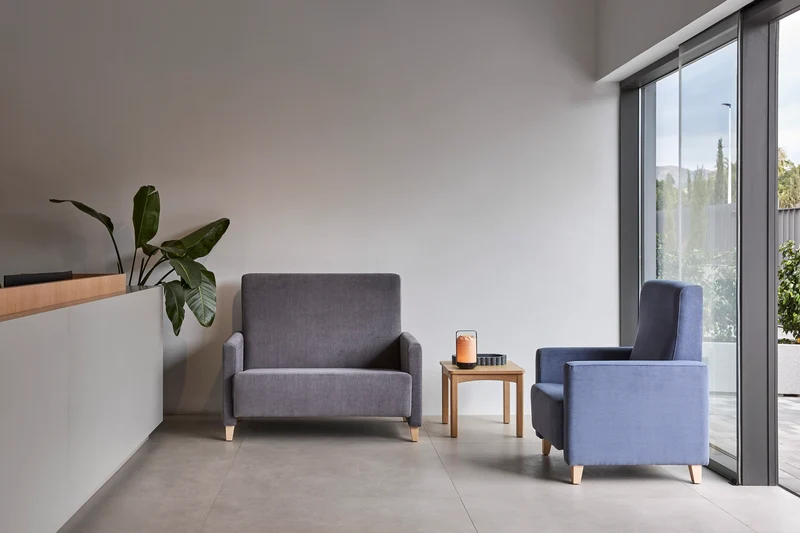 Premcare Seniorensofa CAN - 3-Sitzer I robustes Sofa mit abwaschbarem Bezug