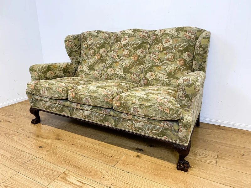 Wunderschönes skandinavisches antikes Sofa mit handverzierten Löwen Tatzen, grandiosem floralem Bezug und Federfüllung I Couch Liege Wohnzimmer Barock Rokoko Vintage I