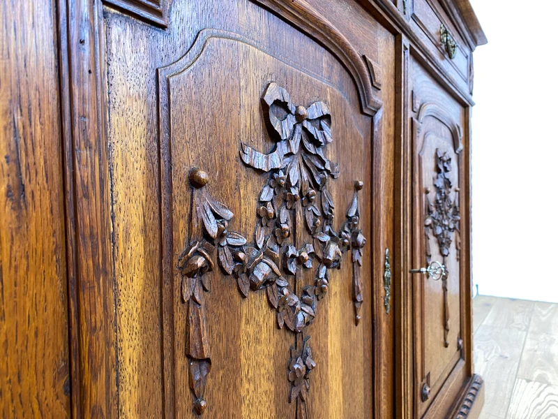 Vornehme handverzierte antike Anrichte aus Eiche mit Schubladen und edlem Messingbeschlag I Schrank Kommode Wickelkommode Küchenschrank Bauernschrank Sideboard Jugendstil Vintage I