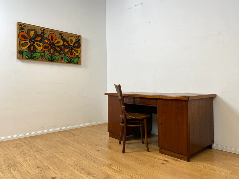 Sehr schöner freistehender 30er Jahre Art Deco Schreibtisch aus vollem Holz in Eiche mit Regal Rückseite I Arbeitstisch Bürotisch Writing Desk Antik Vintage Mid-Century I
