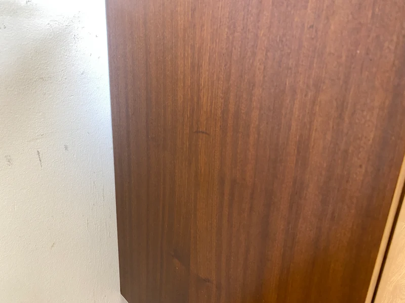 Minimalistische Mid-Century Kommode aus 1962 mit konischen Beinen & verstellbarem Regalboden I Sideboard Schrank TV Board Lowboard Wäschekommode Vintage 50er 60er Retro I Berlin Stuttgart Mainz