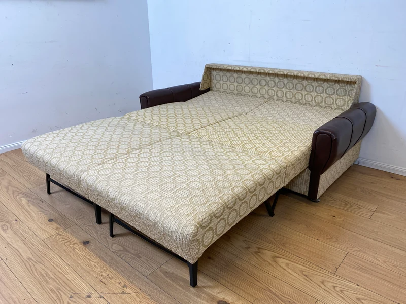 Retro pur! Gemütliche 70er Jahre Couch mit Schlaffunktion mit hellem Originalbezug I Sofa Couch Schlafsofa Schlafcouch Klappcouch Daybed Sitzgarnitur Vintage Space Age 60er I