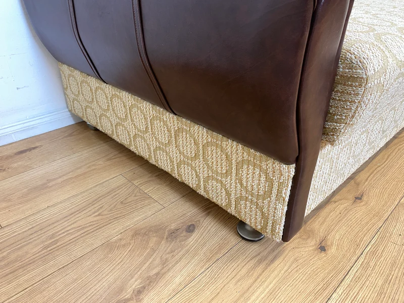 Retro pur! Gemütliche 70er Jahre Couch mit Schlaffunktion mit hellem Originalbezug I Sofa Couch Schlafsofa Schlafcouch Klappcouch Daybed Sitzgarnitur Vintage Space Age 60er I