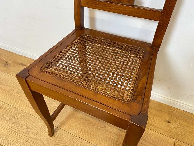 Eleganter und sehr gut erhaltener handverzierter Vintage Stuhl im antiken Stil mit Geflecht I Esszimmerstuhl Holzstuhl Küchenstuhl Dining Chair Jugendstil Stilmöbel I