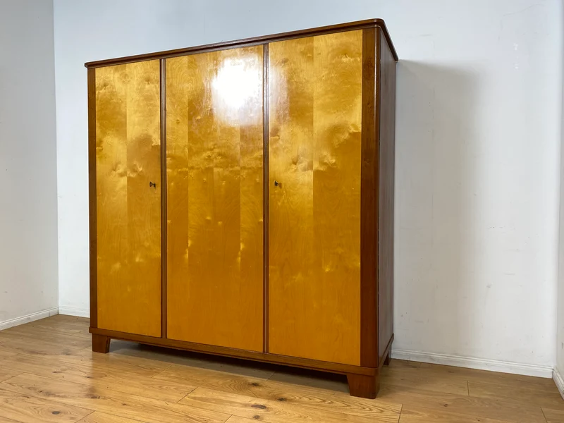 Stilvoller und gut erhaltener Mid-Century Kleiderschrank mit guter Aufteilung I Schrank Schlafzimmerschrank Wäscheschrank Wardrobe Rockabilly Vintage 50er 60er Retro I