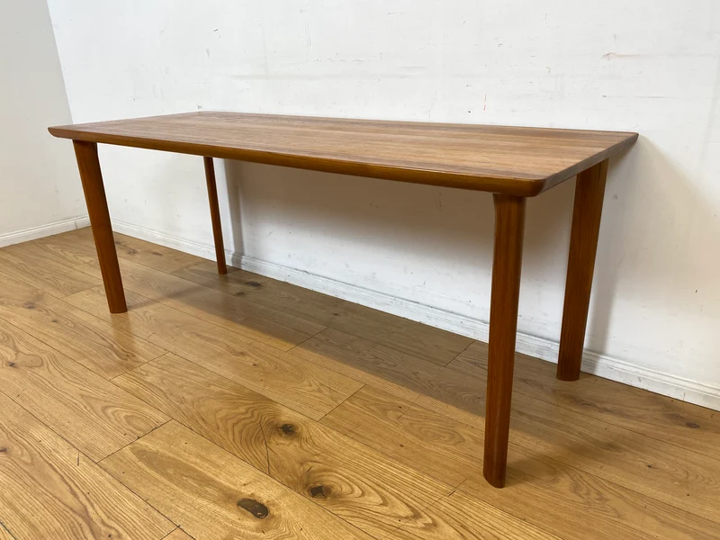 Seltener skandinavischer Mid-Century Designertisch von A/S Niels Bach Møbelfabrik in Teakholz I hoher Couchtisch Salontisch niedriger Esstisch Holztisch Küchentisch Tisch Danish Design Vintage