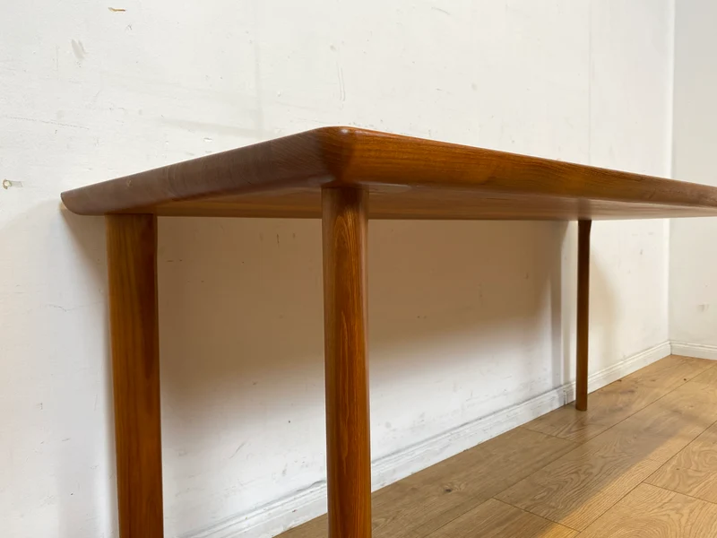 Seltener skandinavischer Mid-Century Designertisch von A/S Niels Bach Møbelfabrik in Teakholz I hoher Couchtisch Salontisch niedriger Esstisch Holztisch Küchentisch Tisch Danish Design Vintage