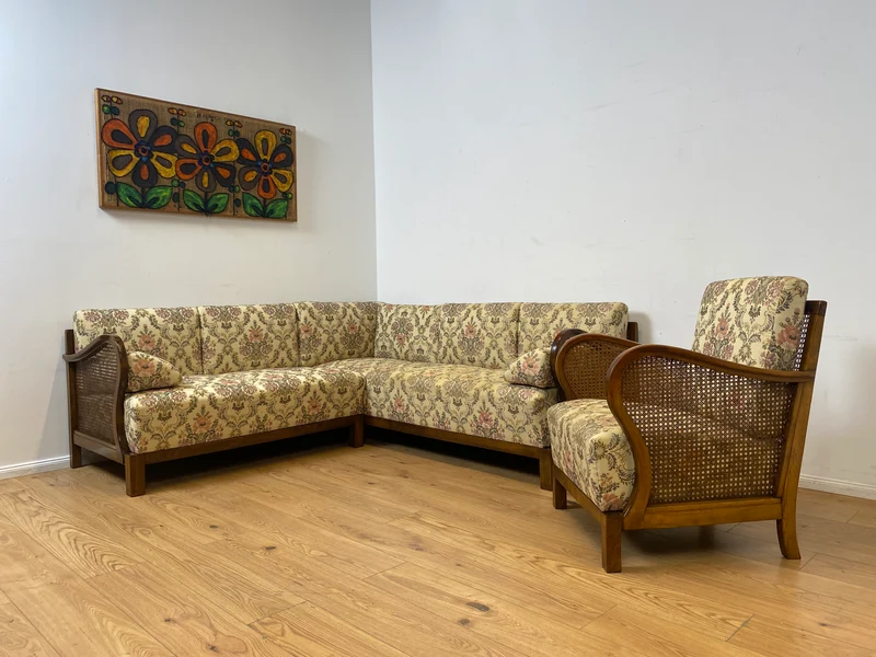 WMK I Wunderschönes antikes Ecksofa mit floralem Bezug , Wiener Geflecht und Federkern (Kopie)