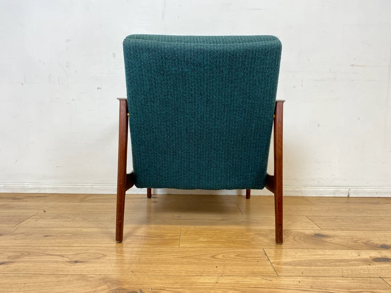 Eleganter skandinavischer Mid-Century Sessel mit Teakholz Rahmen, Federkern und petrol Blauem Original Bezug I Clubsessel Armchair Sitzgarnitur Danish Design Vintage 60er I