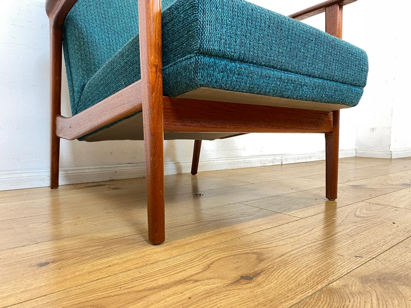 Eleganter skandinavischer Mid-Century Sessel mit Teakholz Rahmen, Federkern und petrol Blauem Original Bezug I Clubsessel Armchair Sitzgarnitur Danish Design Vintage 60er I