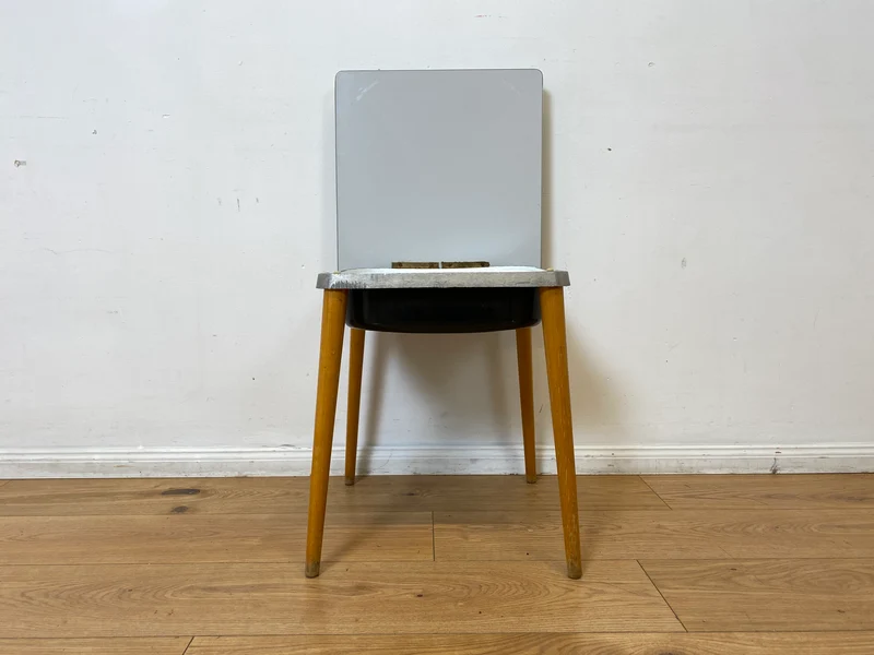WMK I Praktischer Mid-Century Waschhocker mit klappbarem Sitz & herausnehmbarer Emaille Schüssel