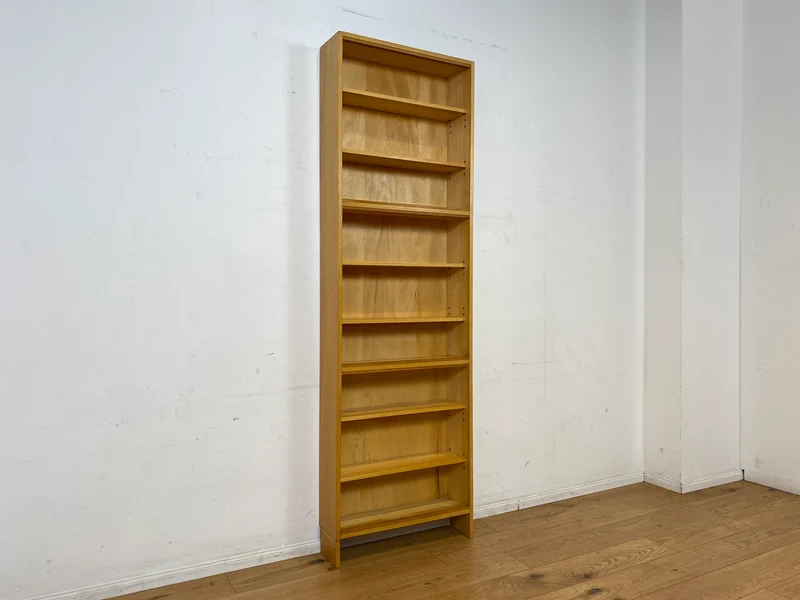 Minimalistisches und gut erhaltenes sehr hohes Mid-Century Bücherregal mit verstellbaren Regalböden I Regal Holzregal Bücherschrank Küchenregal Retro Vintage I