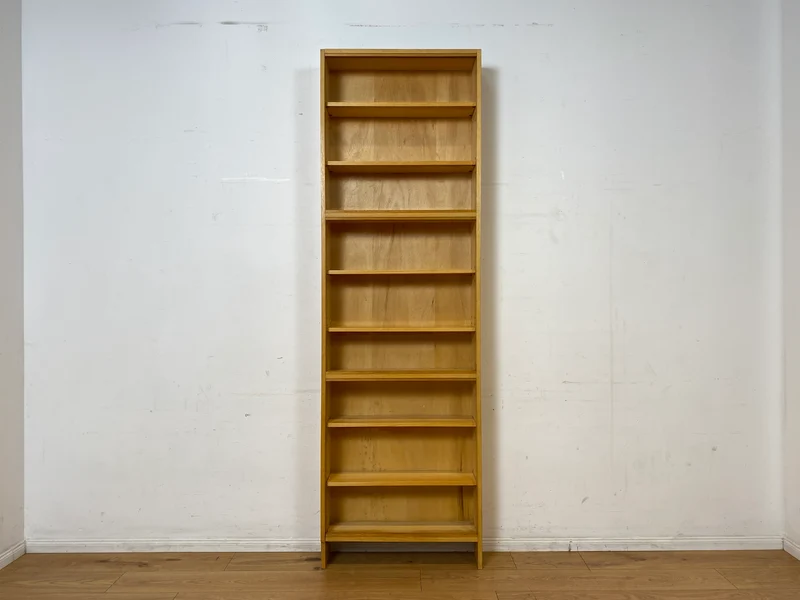 Minimalistisches und gut erhaltenes sehr hohes Mid-Century Bücherregal mit verstellbaren Regalböden I Regal Holzregal Bücherschrank Küchenregal Retro Vintage I