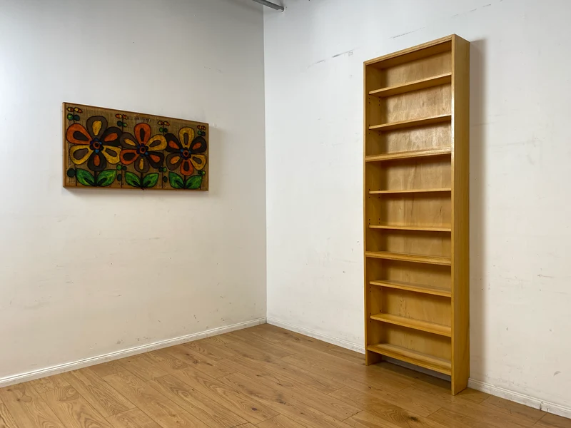 Minimalistisches und gut erhaltenes sehr hohes Mid-Century Bücherregal mit verstellbaren Regalböden I Regal Holzregal Bücherschrank Küchenregal Retro Vintage I